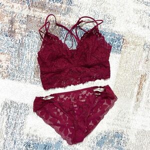 SET! PINK pull on bralette with matching panties. Burgundy w/ rose gold hardware